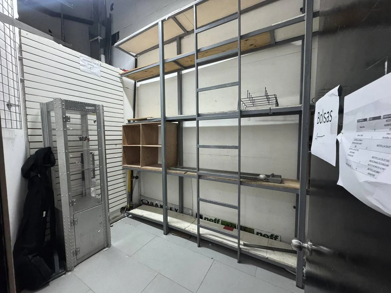 Villa Juana: local commercial · 145 m² à vendre - 3