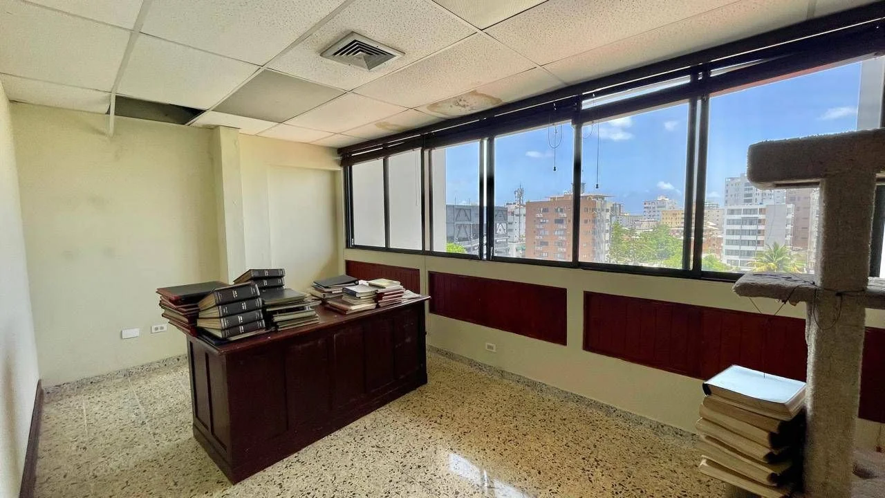 El Vergel: bureau 1 ch. · 150 m² à louer - 5