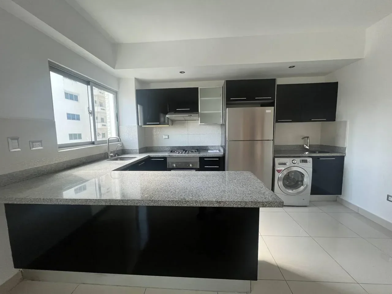 Apartamento en venta — Piantini, Distrito Nacional (1 hab.) - 2