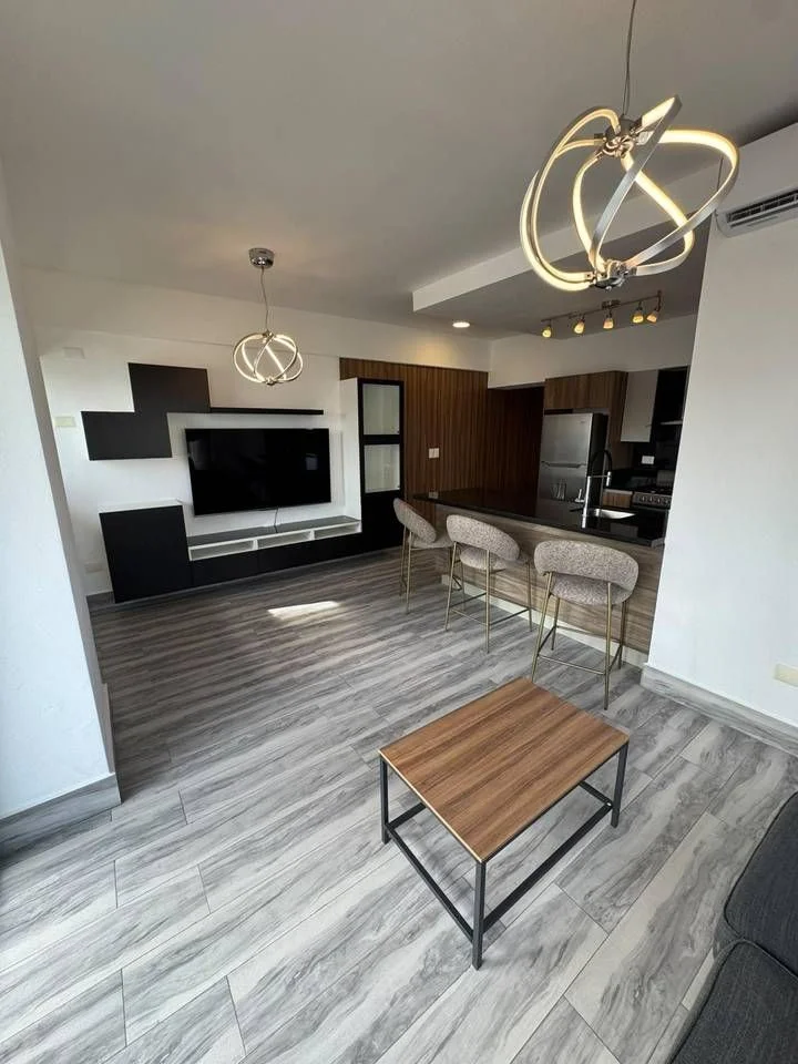 Apartamento en alquiler — Ensanche Naco, Santo Domingo D.N. (1 hab.) - 2