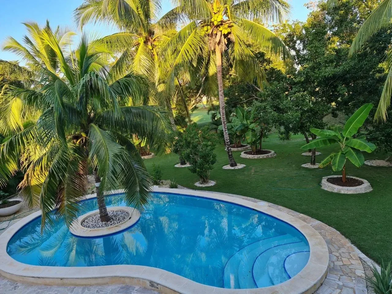 Villa en venta — Metro Country Club, Juan Dolio (4 hab.) - 2