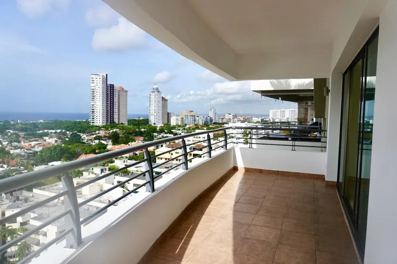 Los Cacicazgos: apartamento 3 hab. · 300 m² en alquiler