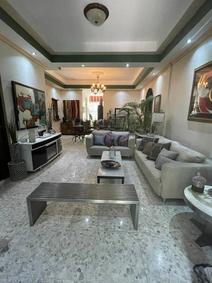Gazcue: casa 4 hab. · 563 m² en venta