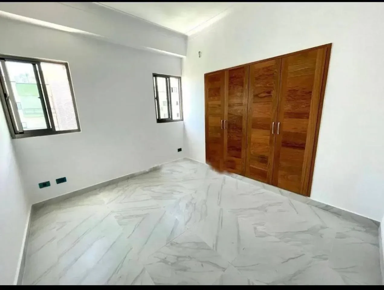 Apartamento de 3 habitaciones en venta en Evaristo Morales, Distrito Nacional - 2