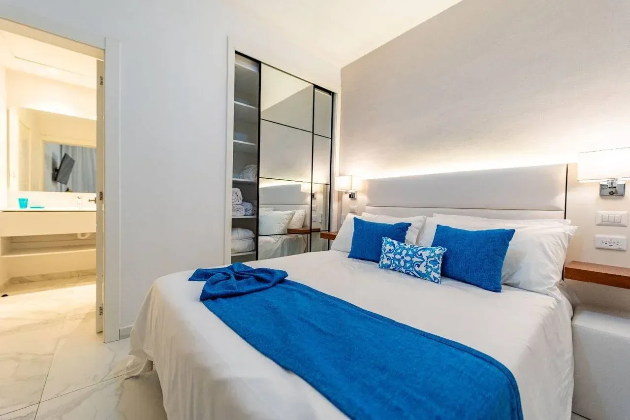 Apartamento en venta — Arena Gorda, Bavaro (2 hab.) - 3