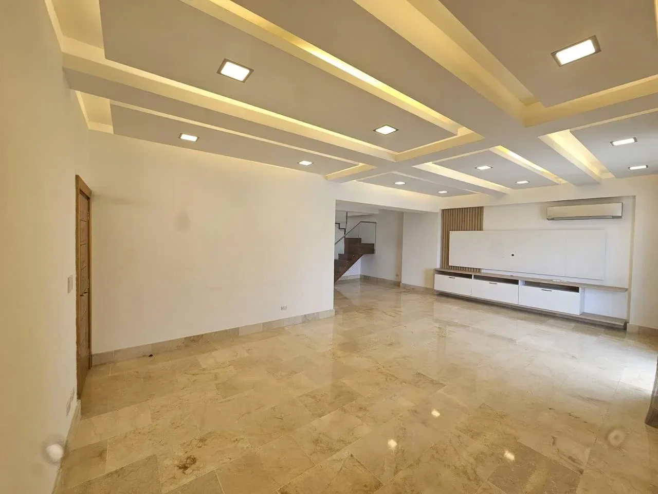 Penthouse en La Julia, 384 m² en venta