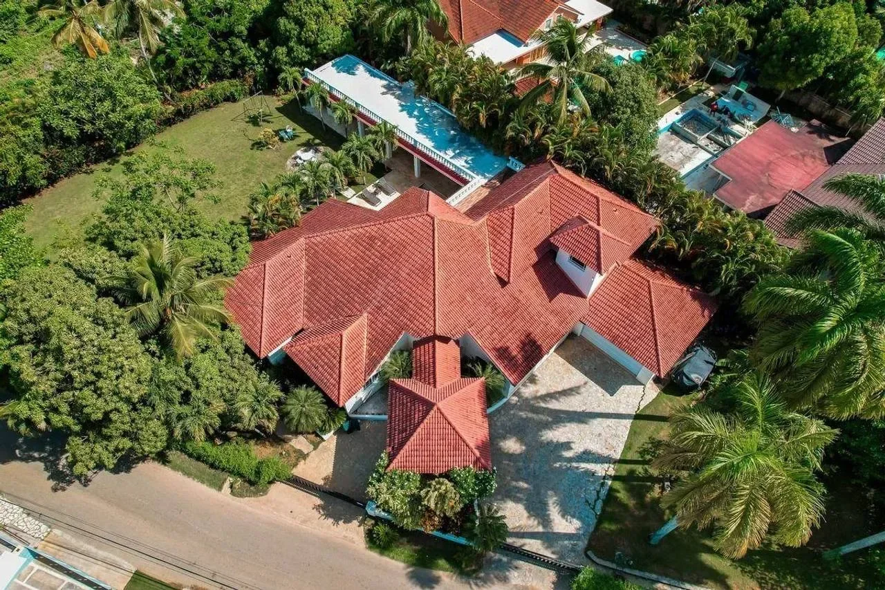 Encuentro Beach: villa 5 hab. · 750 m² en venta - 2