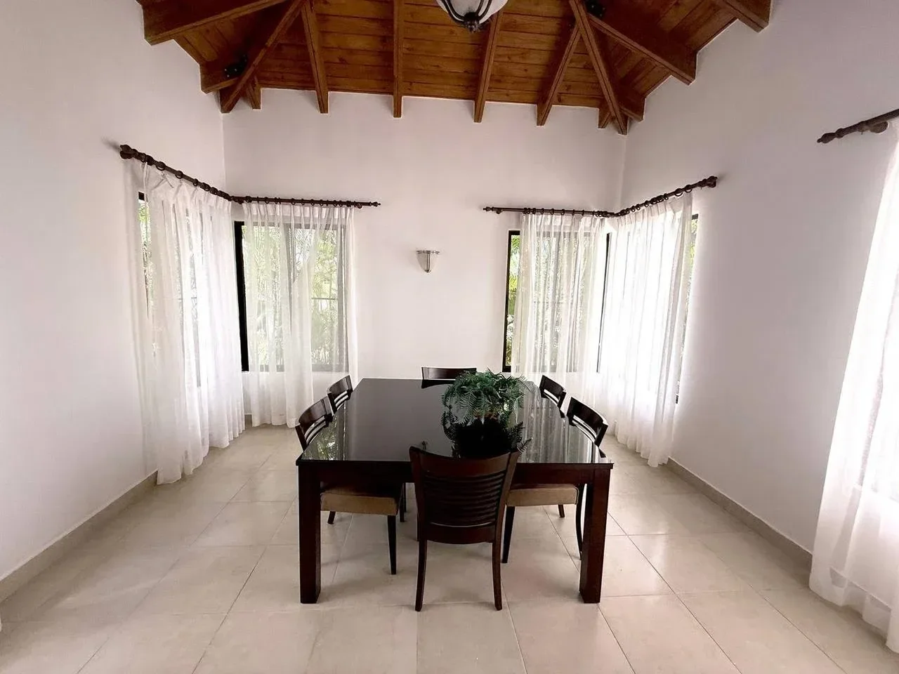 Villa en venta — La Estancia Country Club and Golf Club, San Rafael del Yuma (4 hab.) - 3
