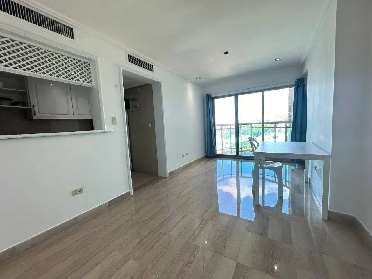 Apartamento en venta — Malecon, Distrito Nacional (1 hab.) - 4