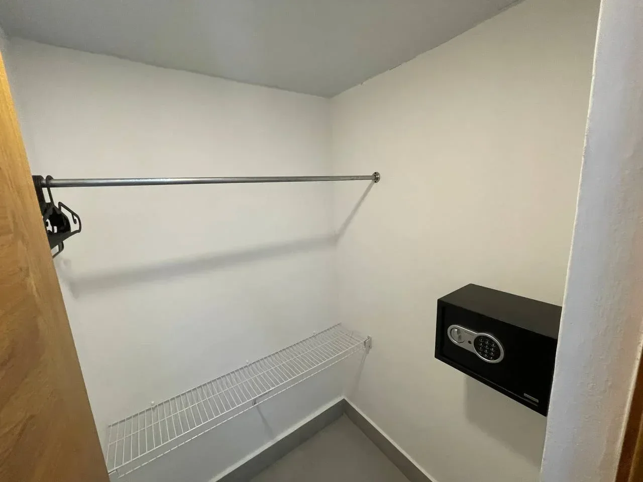Apartamento en venta — Ensanche Serralles, Distrito Nacional (1 hab.) - 2
