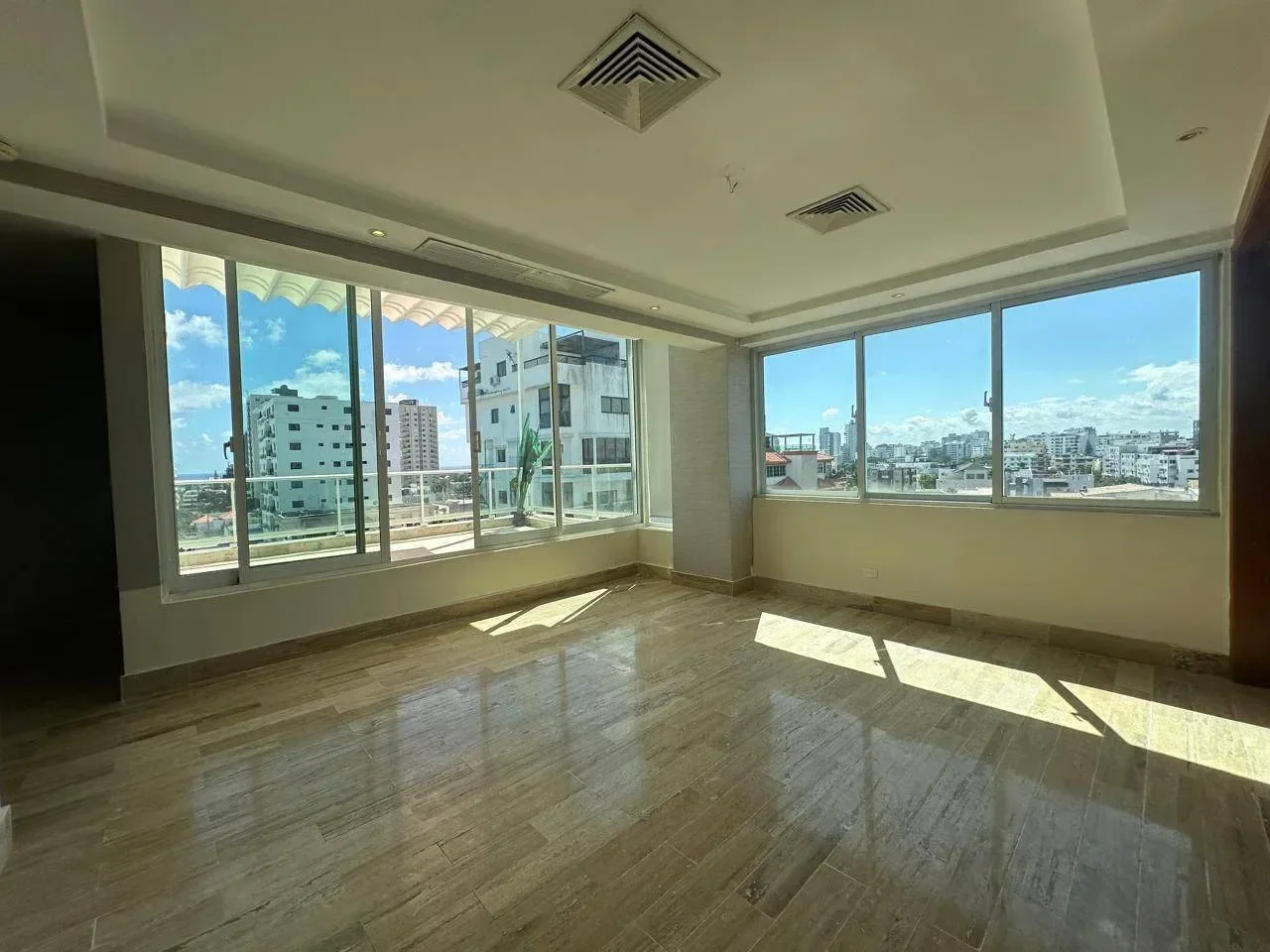 Renacimiento: penthouse 3 ch. · 300 m² à vendre