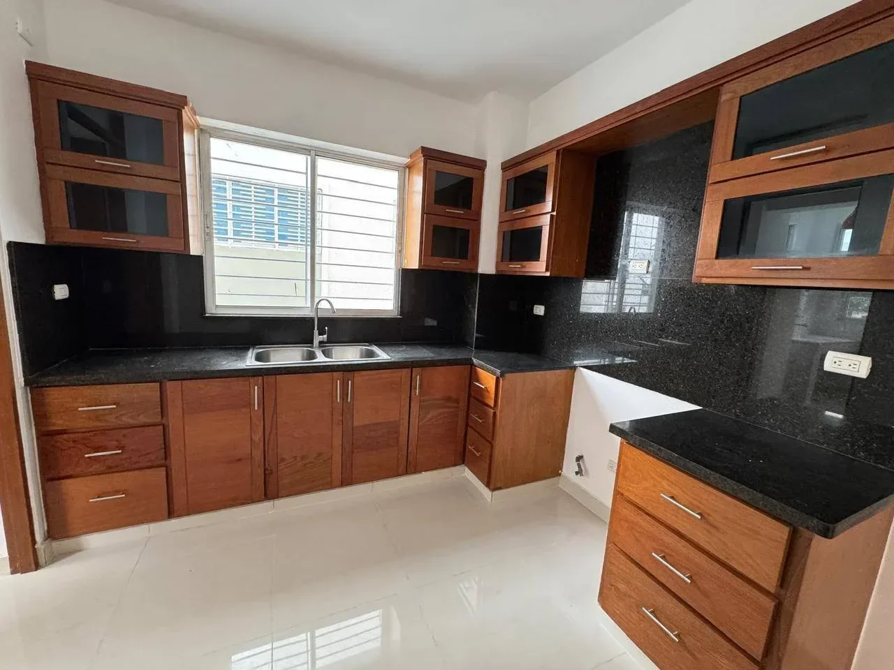 Sale: apartment in El Millon, Santo Domingo D.N. - 4