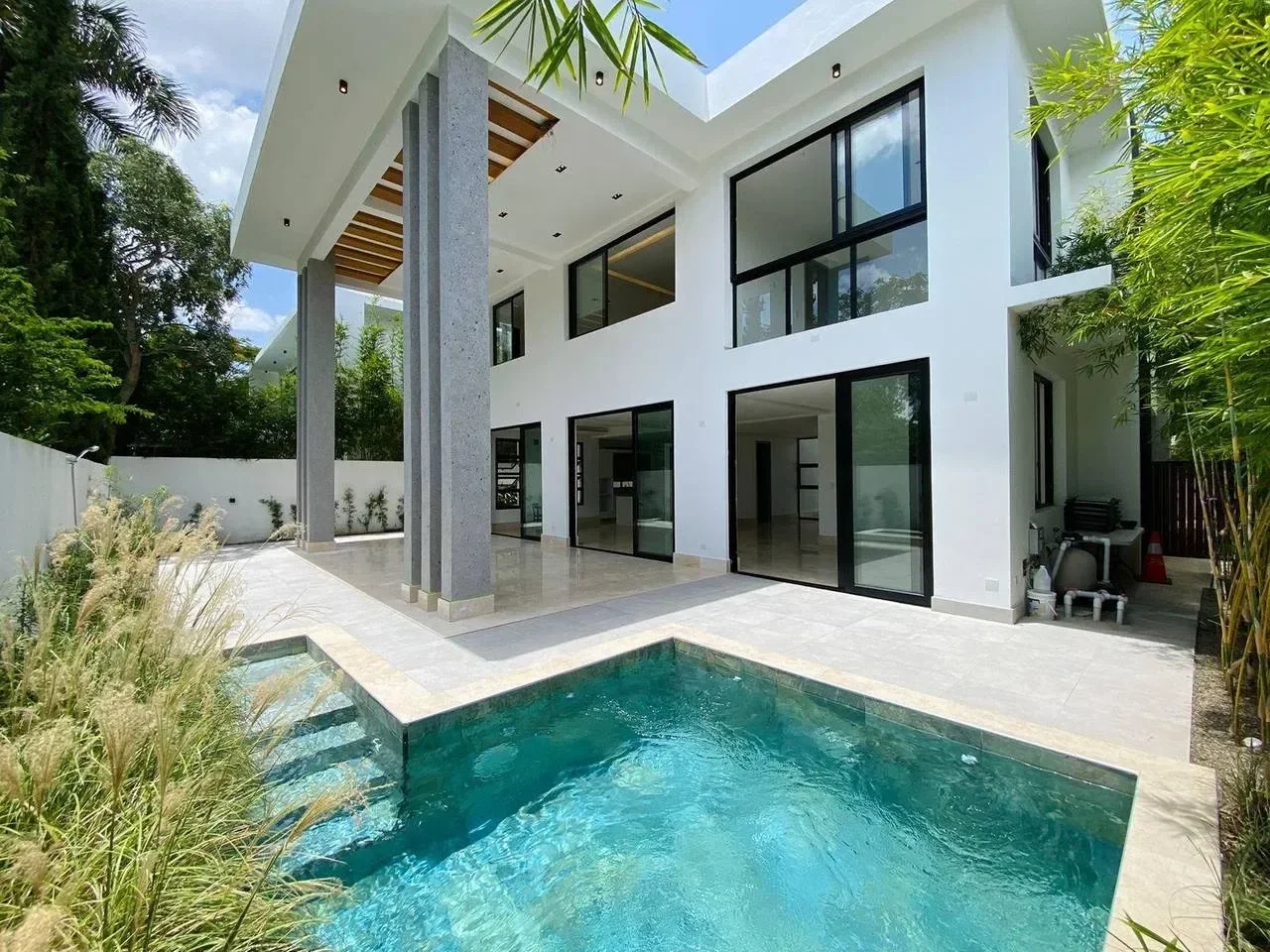 Los Laureles: casa 3 hab. · 400 m² en venta