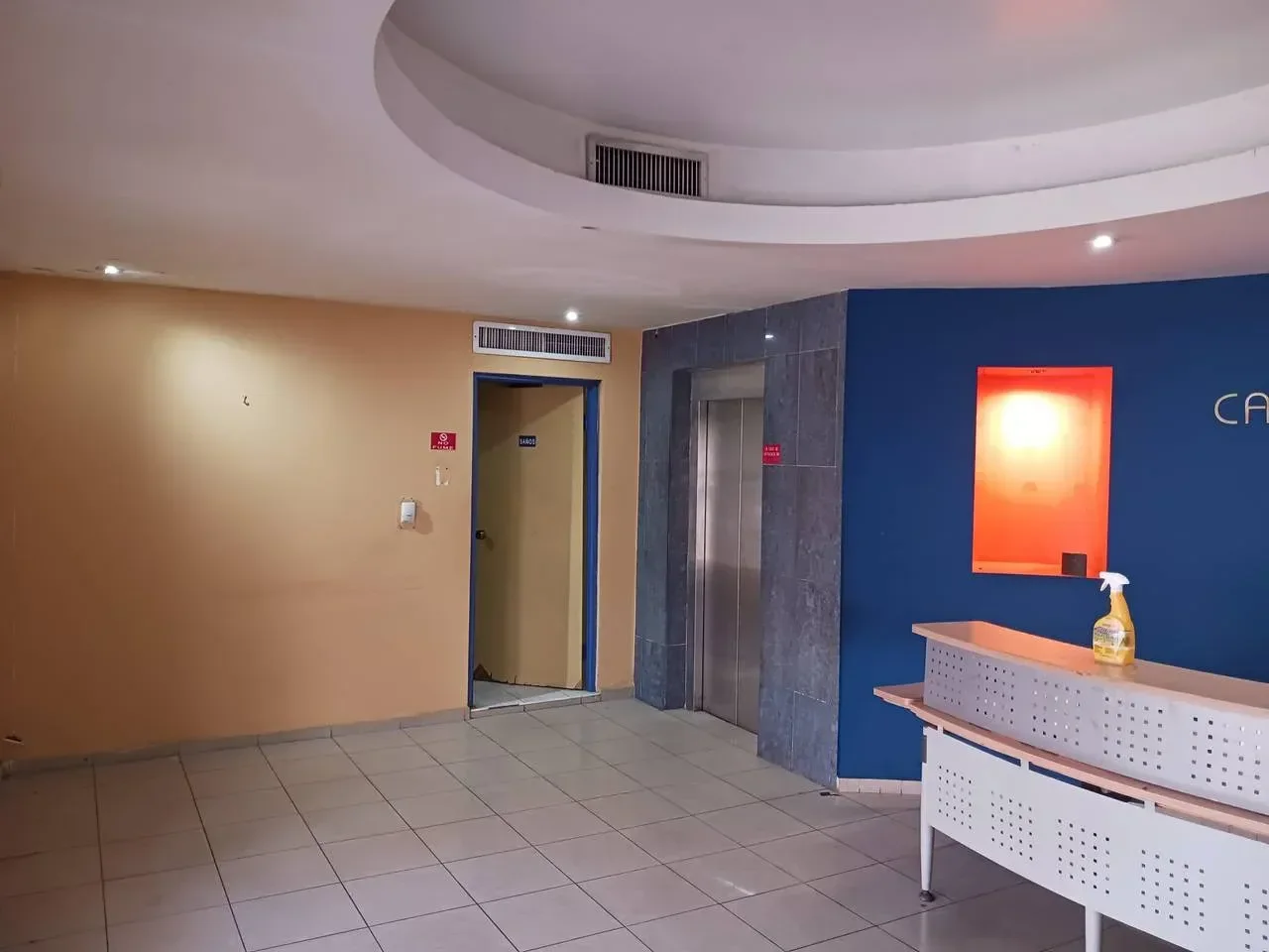 Quisqueya: local commercial · 2691.15 m² à vendre - 2