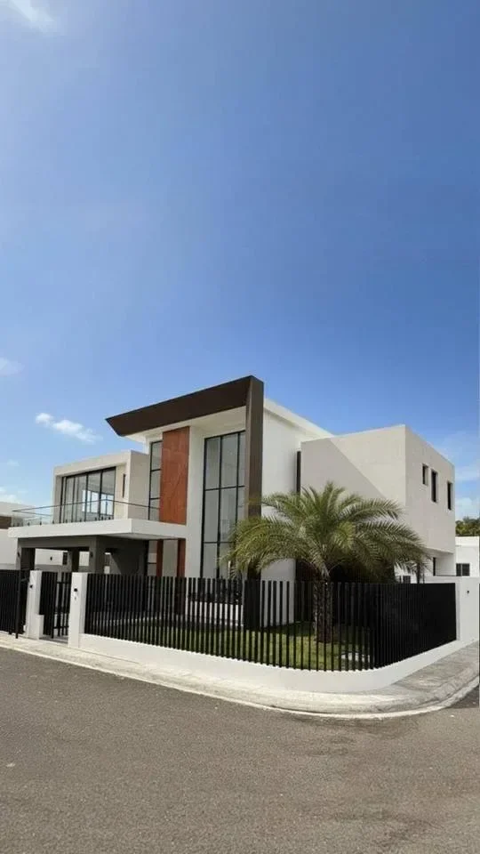 Casa en venta — Los Llanos De Gurabo, Santiago de los Caballeros (4 hab.)