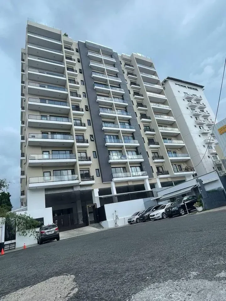 Apartamento en venta — Evaristo Morales, Distrito Nacional (2 hab.)