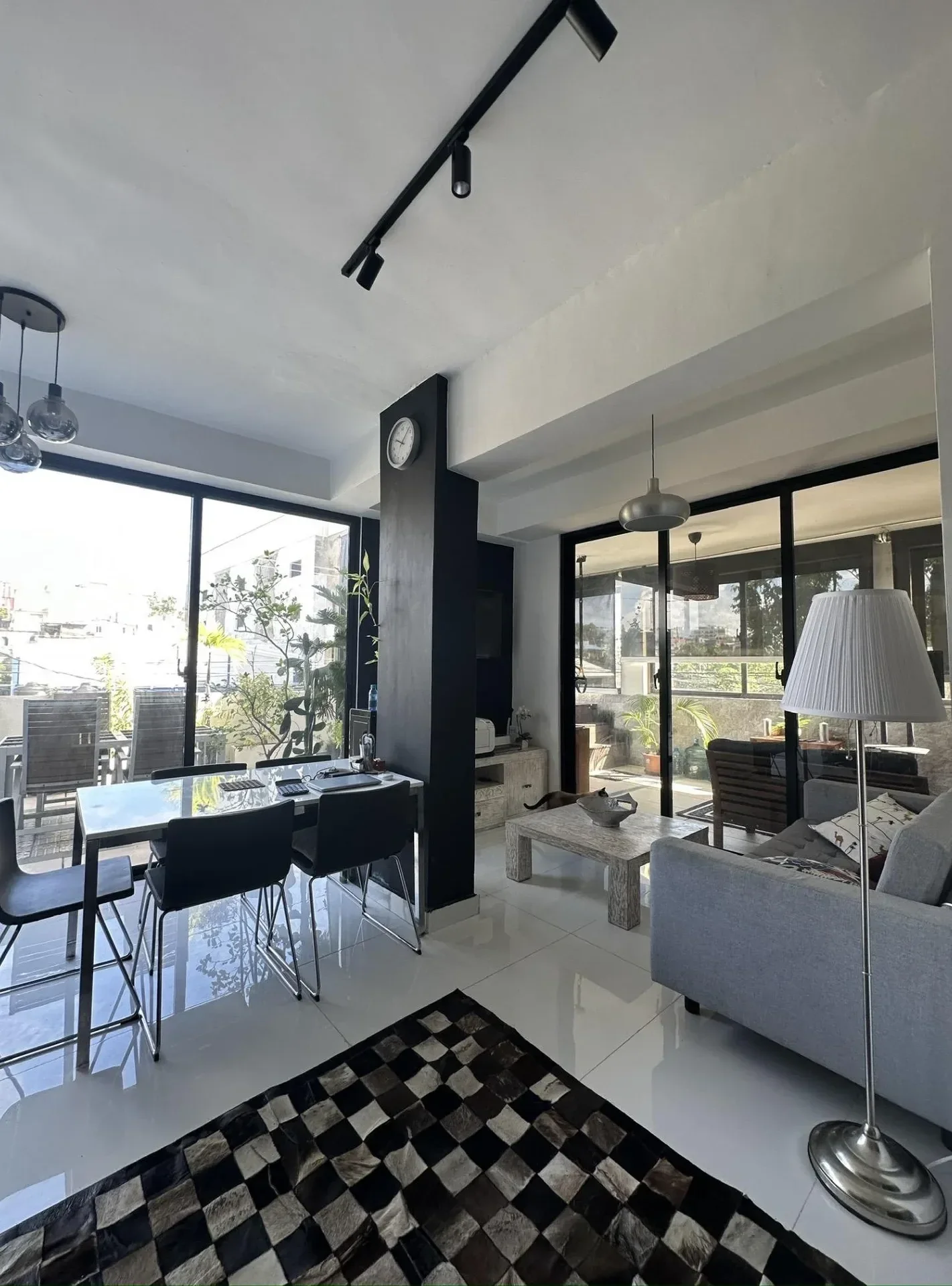 Apartamento de 2 habitaciones en alquiler en Los Prados, Distrito Nacional