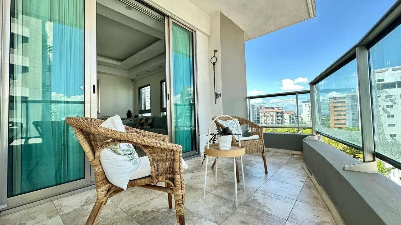 Evaristo Morales: apartamento 3 hab. · 193 m² en venta