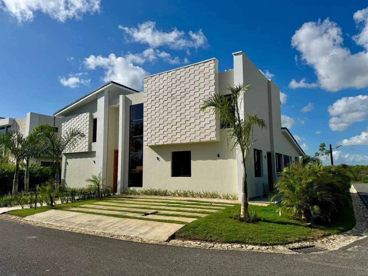 Villa en venta — La Estancia Country Club and Golf Club, San Rafael del Yuma (4 hab.) - 2