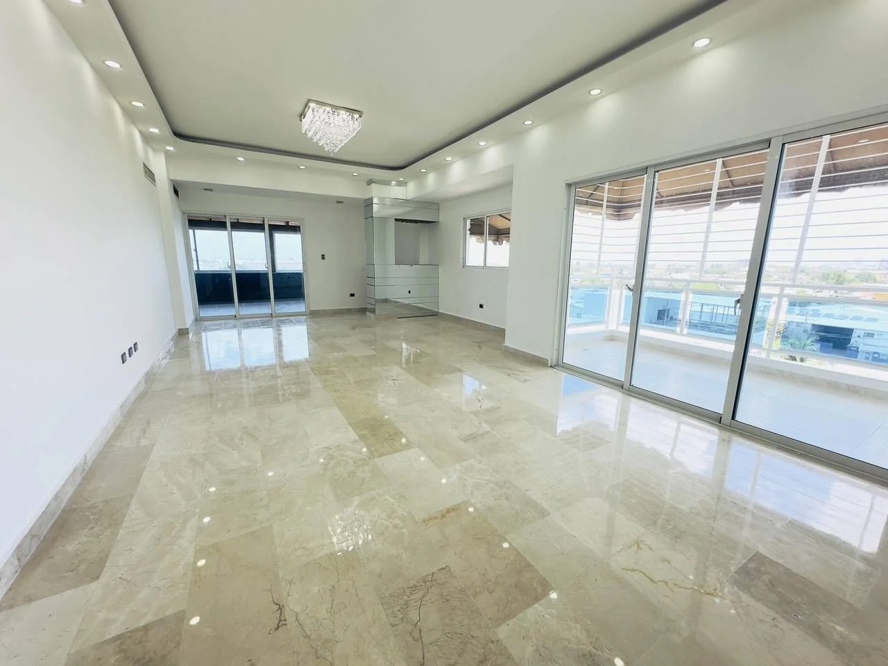 Appartement à Villa Aura, 698 m² à louer