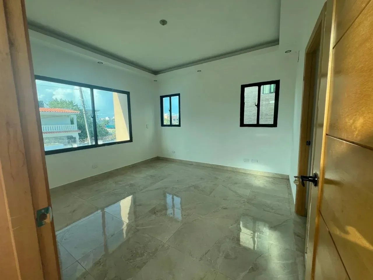 Prado Oriental: maison 3 ch. · 292 m² à vendre