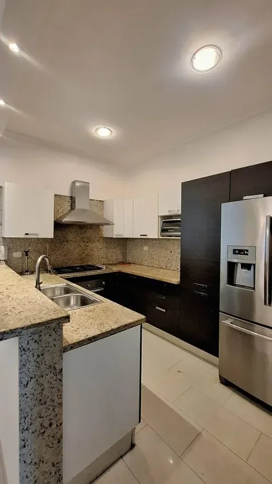 Apartamento en venta — Ensanche Naco, Distrito Nacional (2 hab.) - 5
