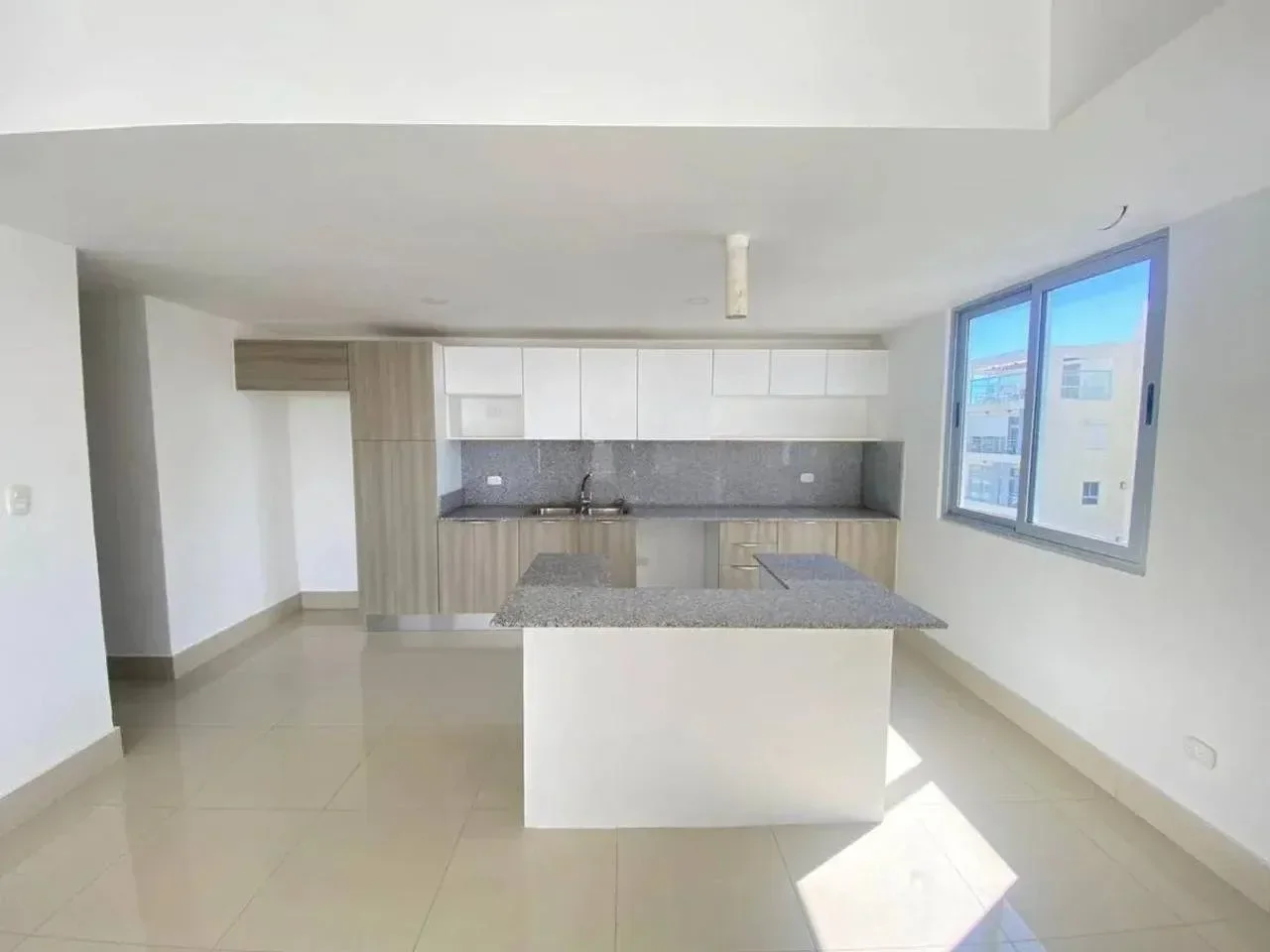 Evaristo Morales: apartamento 2 hab. · 156 m² en venta - 3
