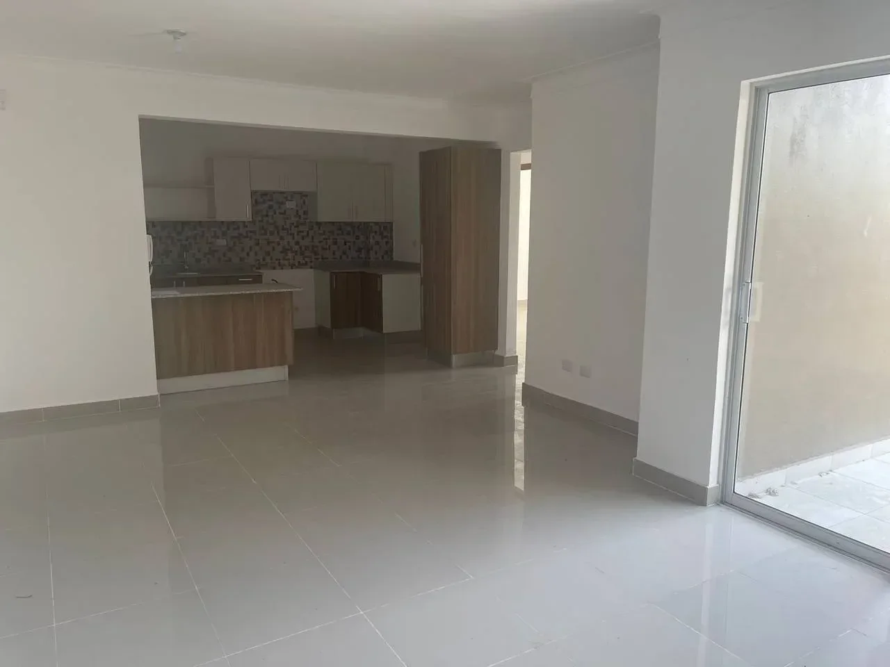 Venta: apartamento en Av. Hispanoamericana, Santiago de los Caballeros - 2