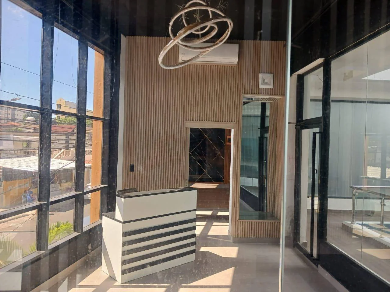 Local comercial de 1 habitaciones en alquiler en Ensanche Ozama, Santo Domingo Este - 4