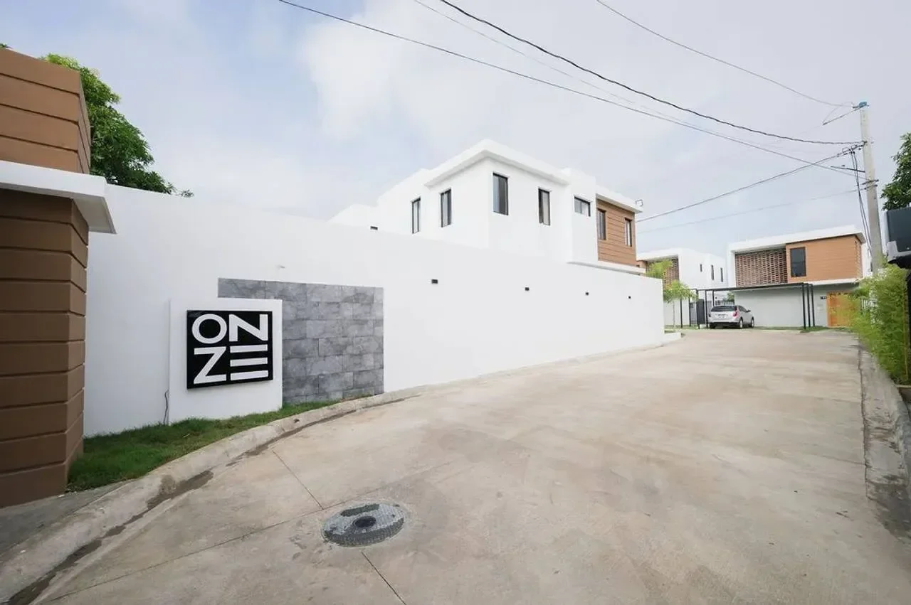 Casa de 3 habitaciones en venta en Av. Hispanoamericana, Santiago de los Caballeros - 3