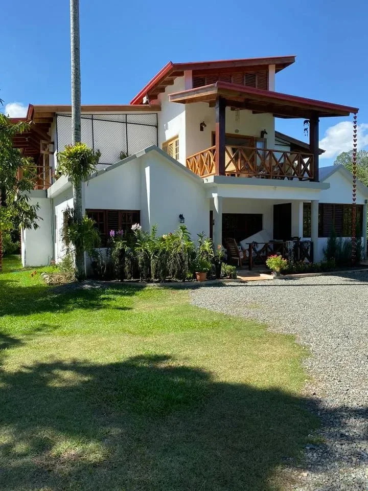 Villa en venta — Sabaneta, San Jose de las Matas (6 hab.)
