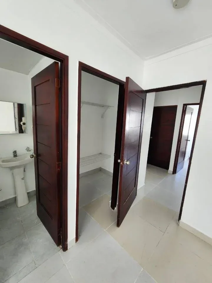 Apartamento en venta — Autopista Duarte, Santiago de los Caballeros (3 hab.) - 5