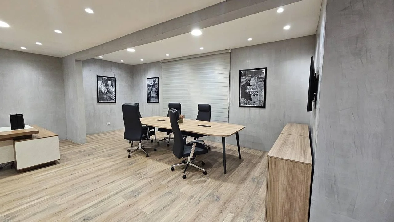 El Millon: local commercial · 300 m² à louer - 2