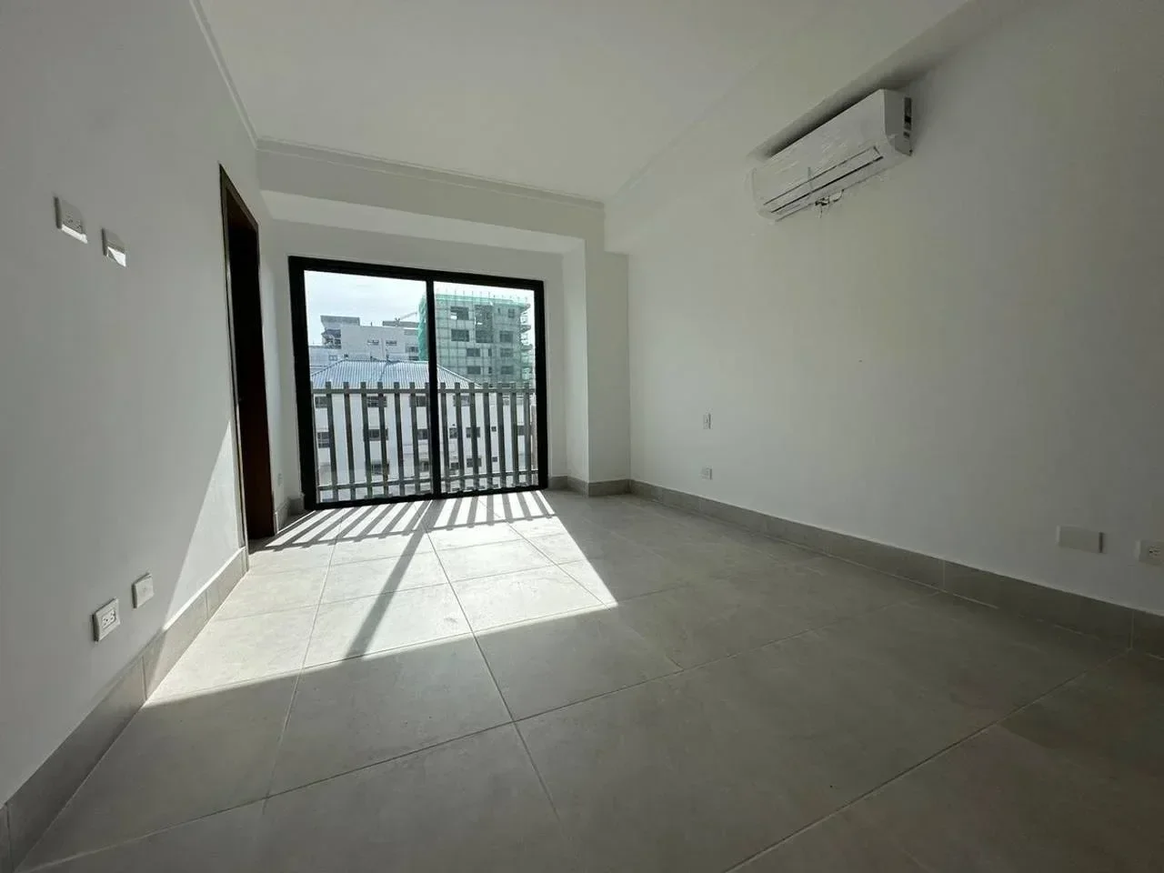 Venta: apartamento en Piantini, Distrito Nacional - 2