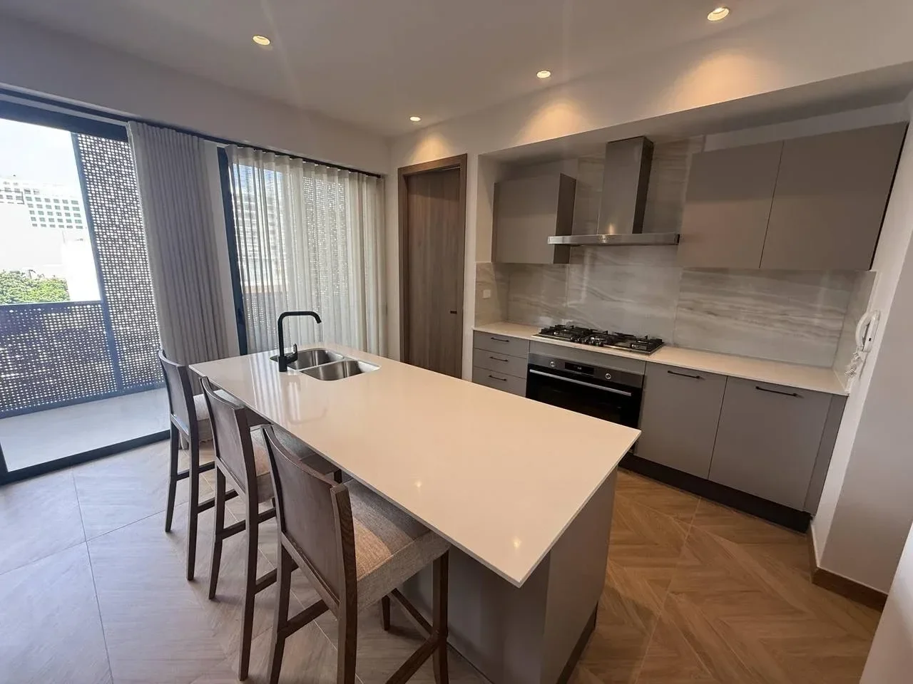 Piantini: apartamento 2 hab. · 185 m² en venta - 4