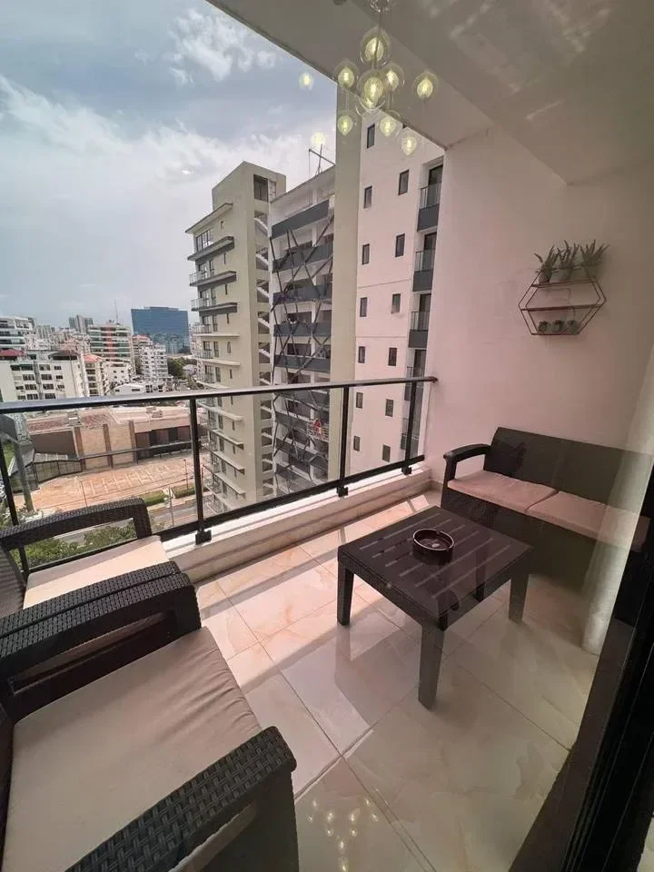 Apartamento en venta — Ensanche Naco, Distrito Nacional (2 hab.) - 5