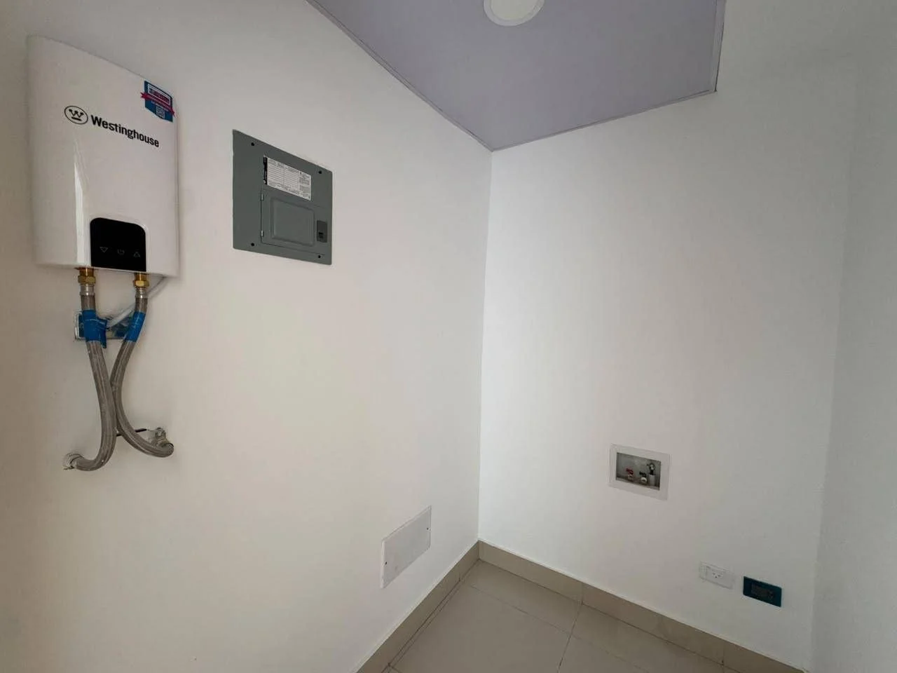 Apartamento en alquiler — Renacimiento, Santo Domingo D.N. - 2