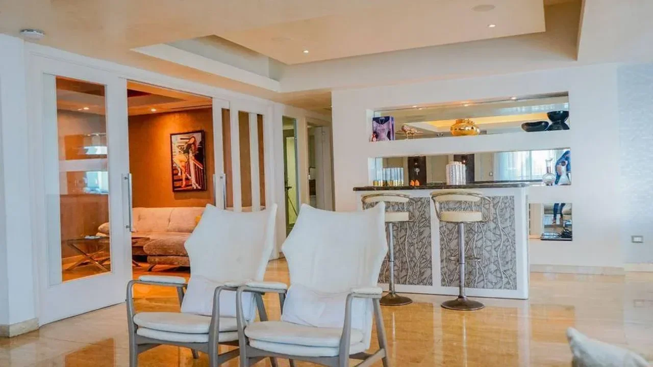 Apartamento en venta — Avenida George Washington, Distrito Nacional (3 hab.) - 2
