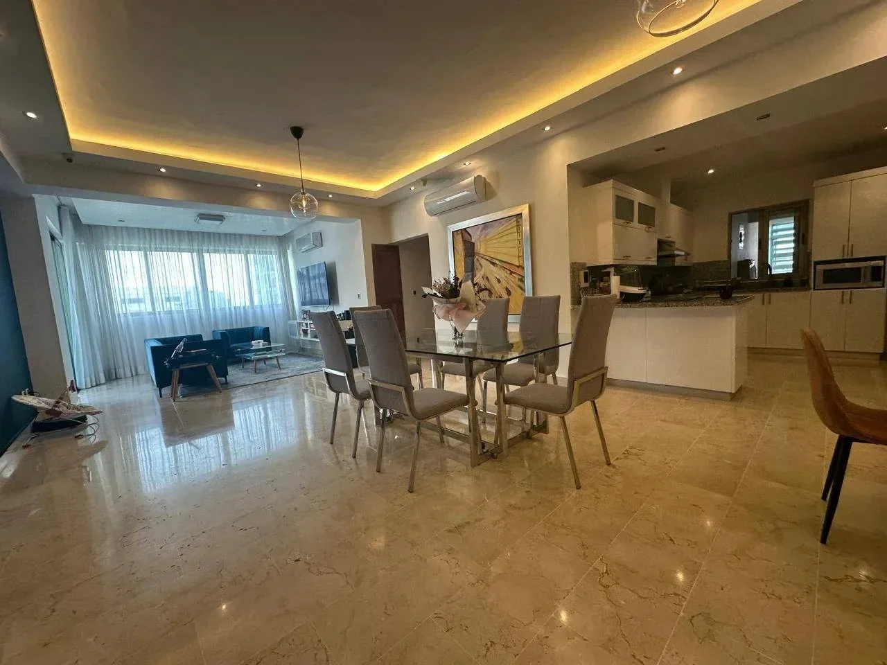 Bella Vista: apartamento 3 hab. · 205 m² en venta