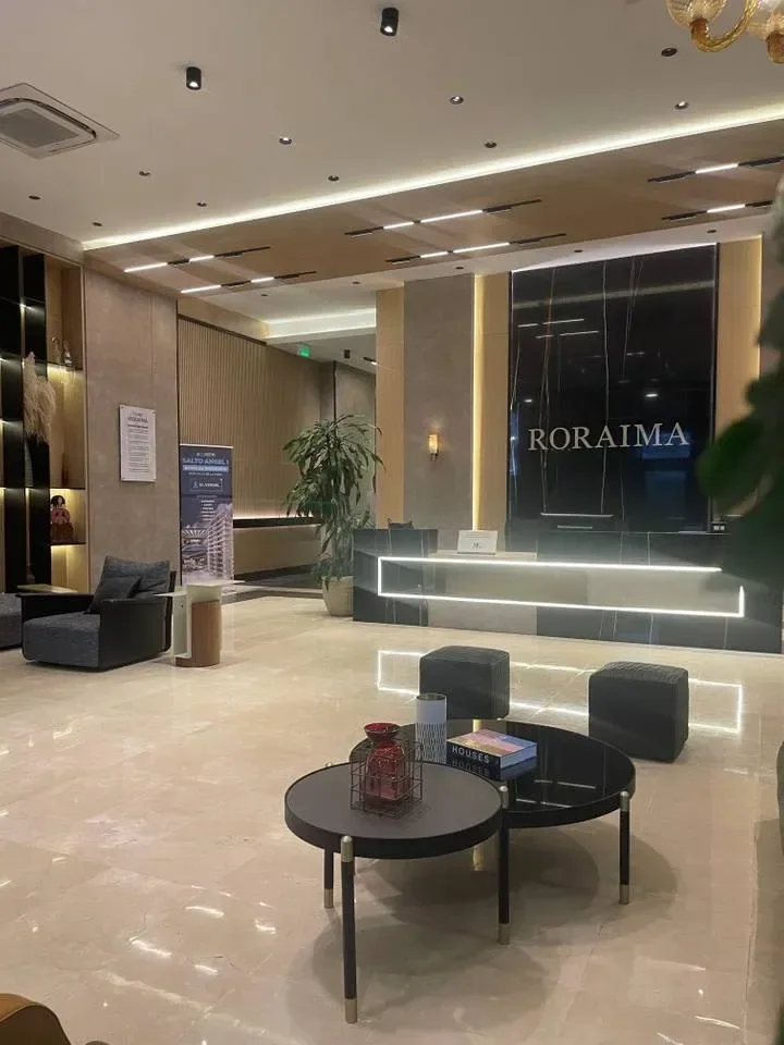 Apartamento en venta — Evaristo Morales, Distrito Nacional (2 hab.) - 5