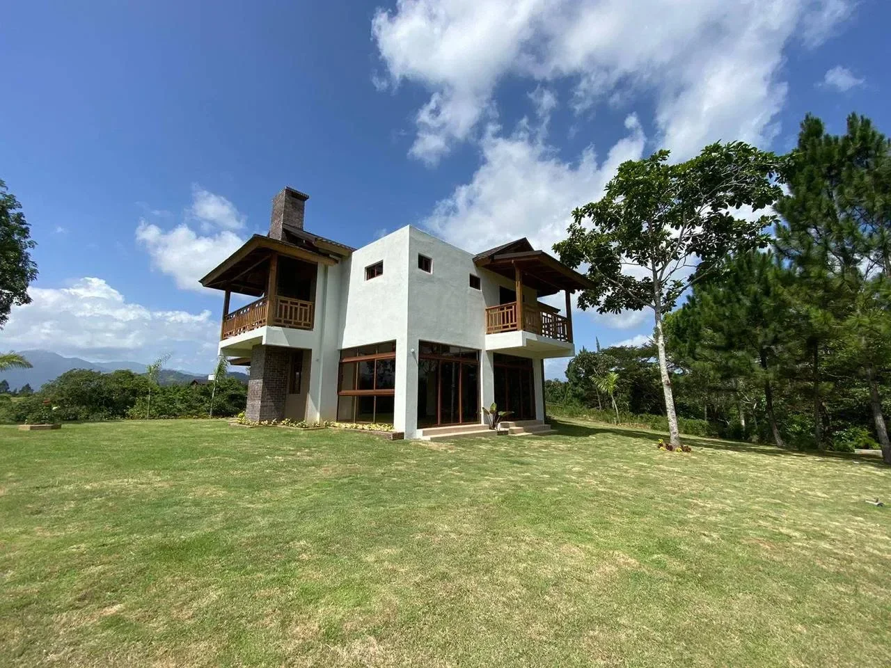 Jarabacoa: casa 3 hab. · 300 m² en venta - 2