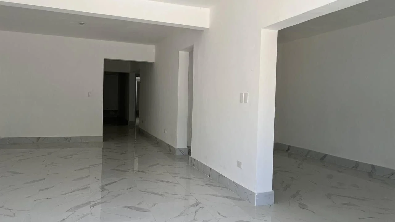 Location: local commercial à Zona Universitaria, Santo Domingo D.N.