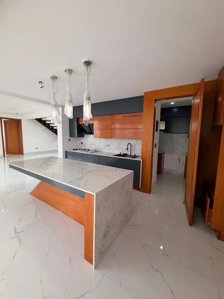Casa en venta — Los Llanos De Gurabo, Santiago de los Caballeros (4 hab.) - 4