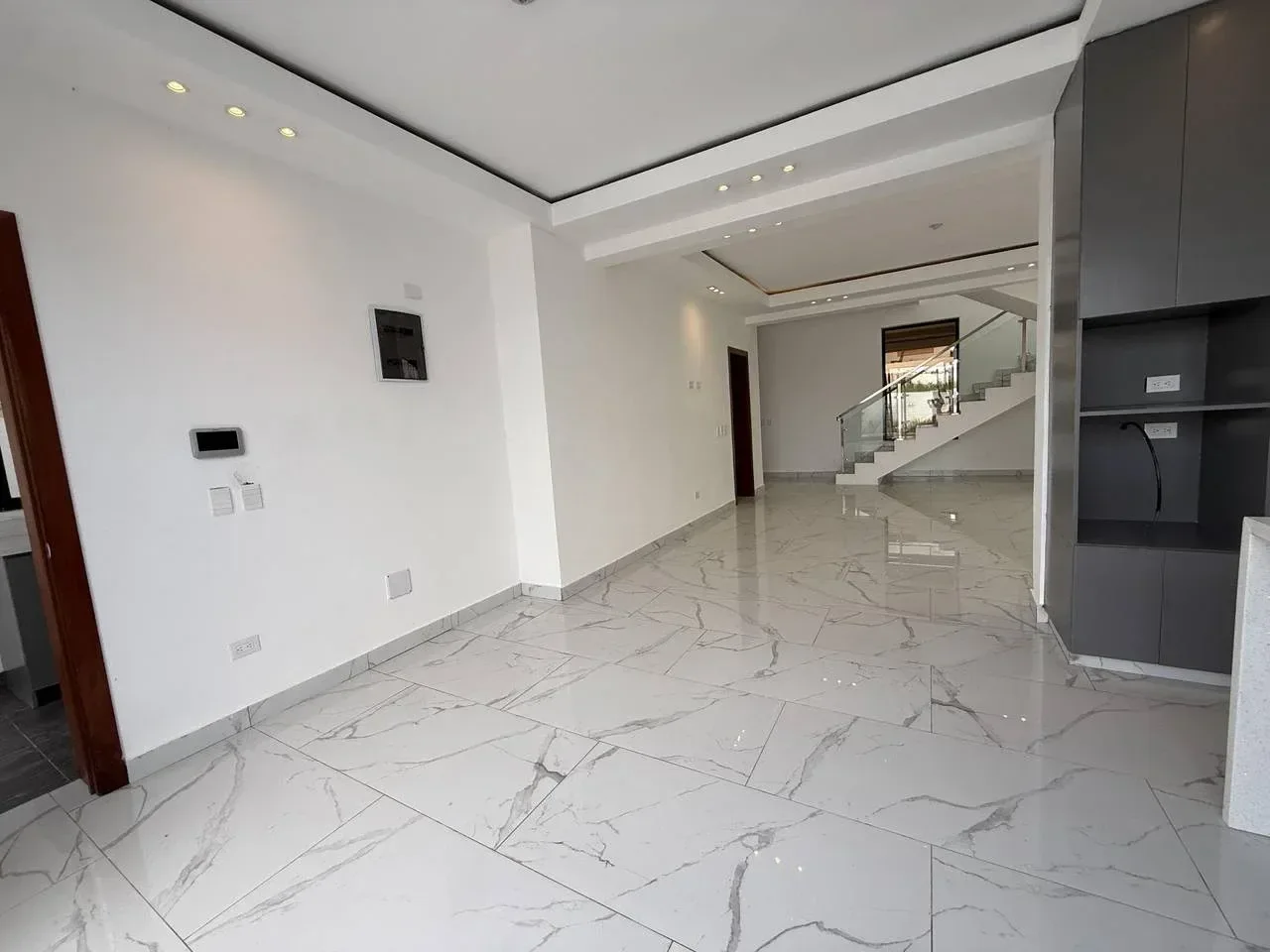 Venta: casa en Don Juan Ii, La Romana - 3