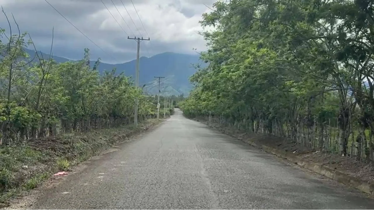 Los Mogotes: terreno en venta