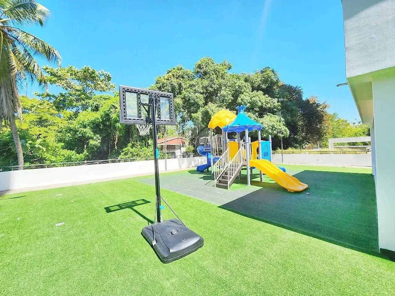 Apartment in Av. Hispanoamericana, 120 m² for sale