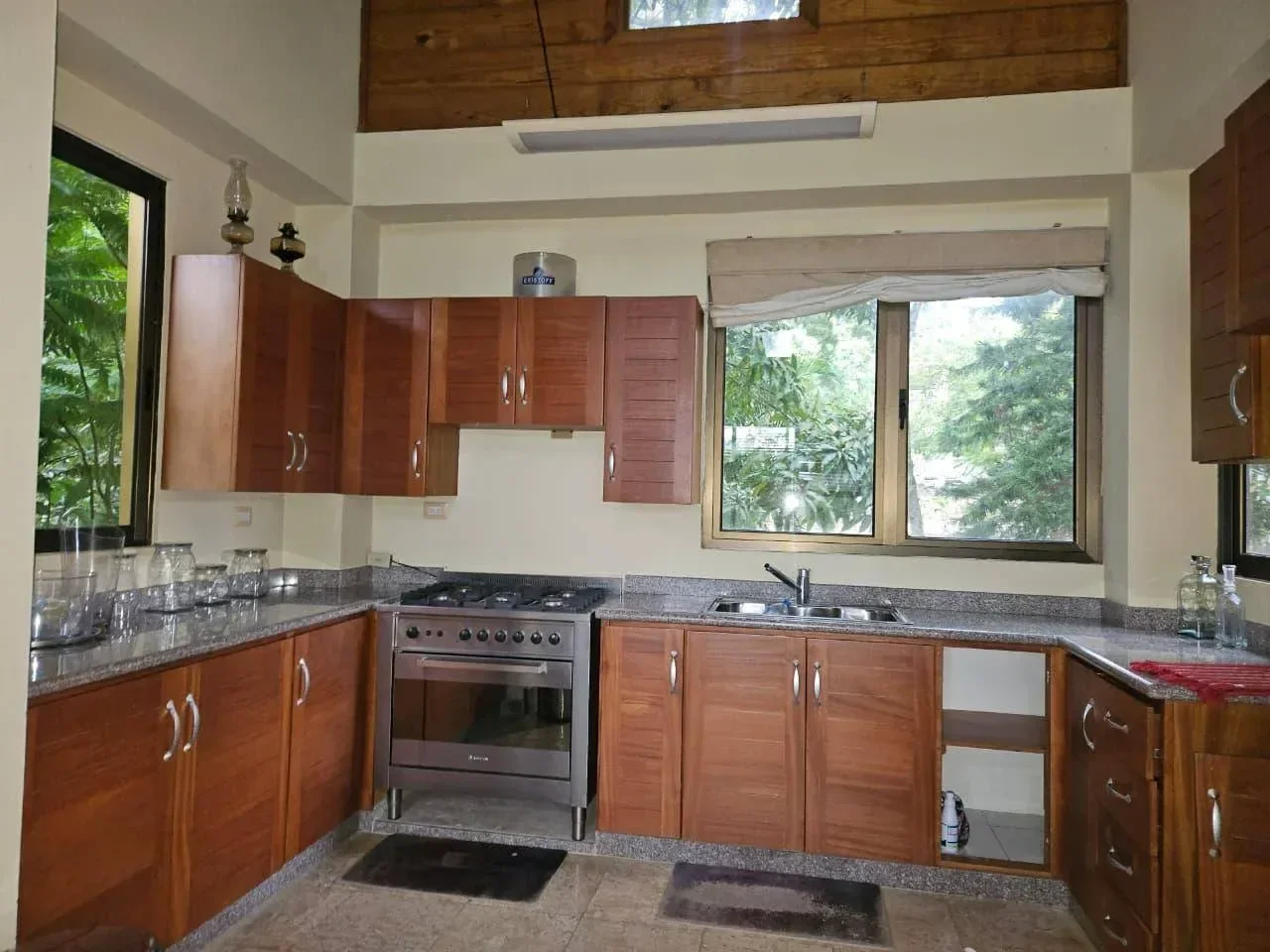 Casa en venta — Jarabacoa, Jarabacoa (4 hab.) - 2