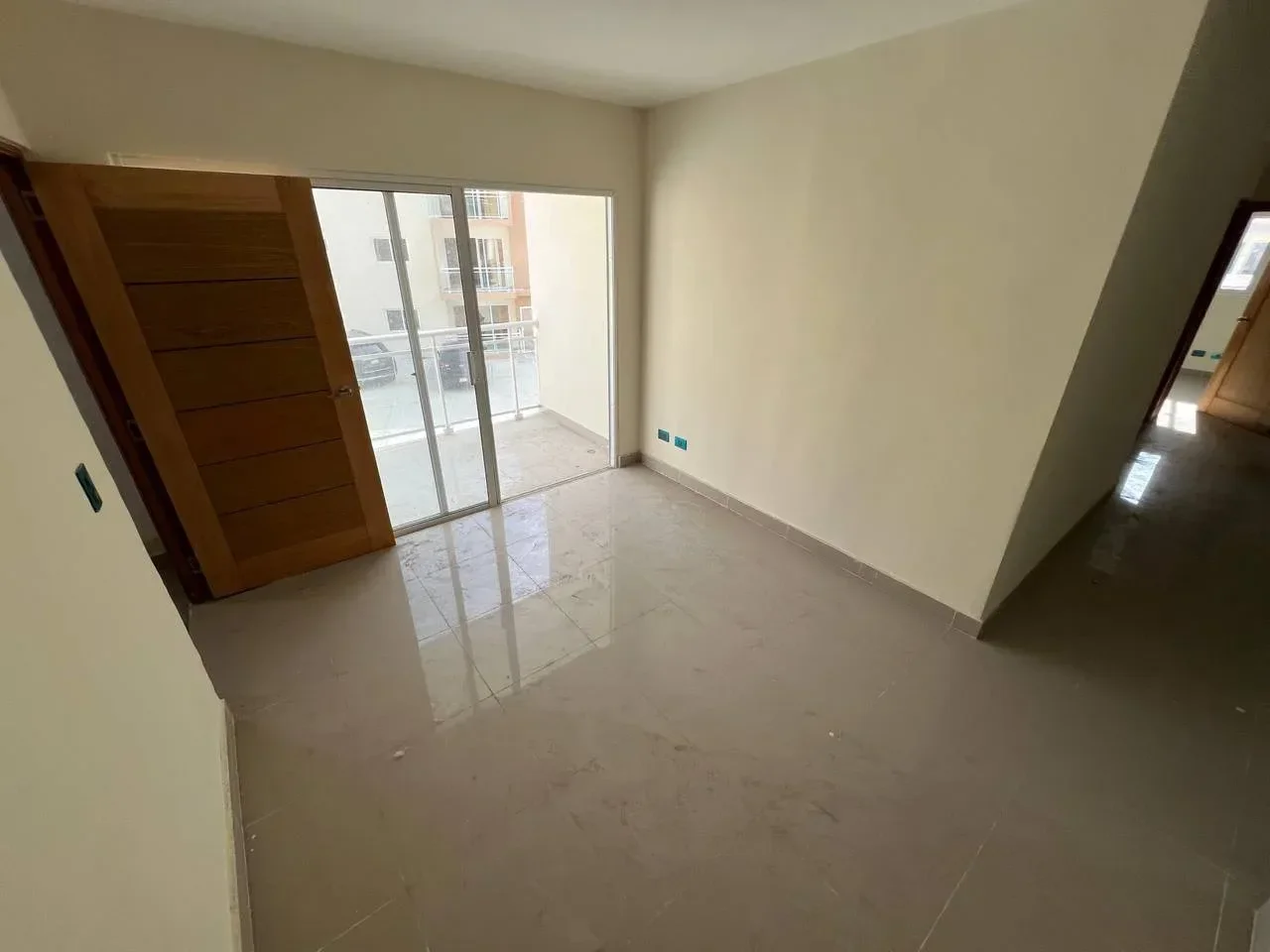 Apartamento en venta — Aut. Duarte, Santo Domingo Oeste (3 hab.) - 2