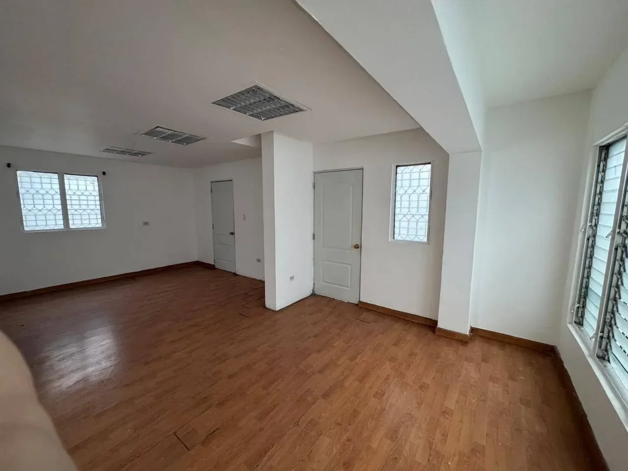Local comercial en alquiler — Renacimiento, Santo Domingo D.N. (8 hab.) - 3