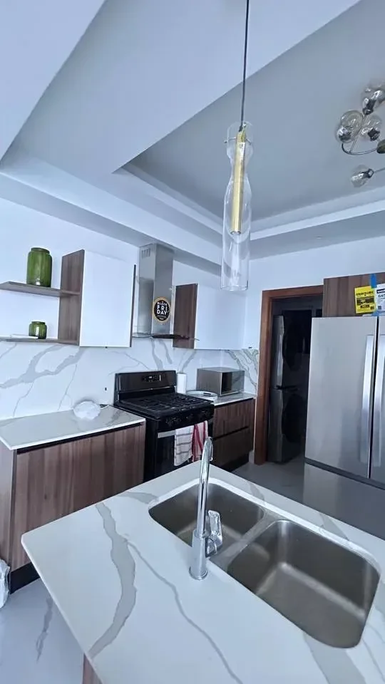 Bella Vista: appartement 2 ch. · 120 m² à louer - 2